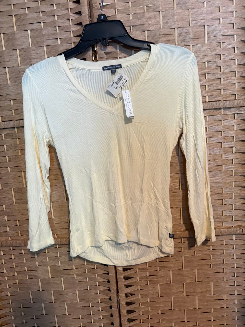 NWT James Perse Standard Womens Size L(3) Ivory Ribbed 3/4 Sleeve V-Neck Tee